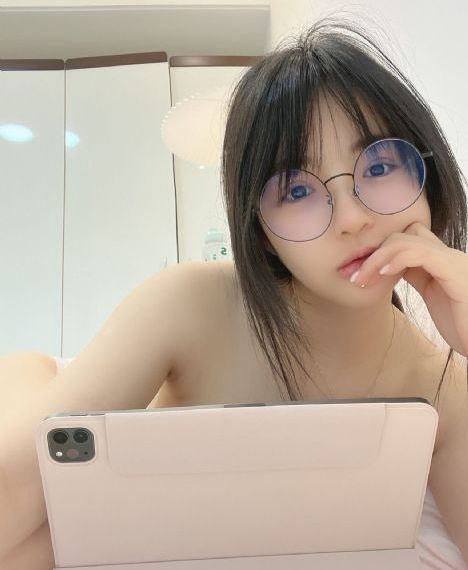 五房色播_BD英语在线观看完整版